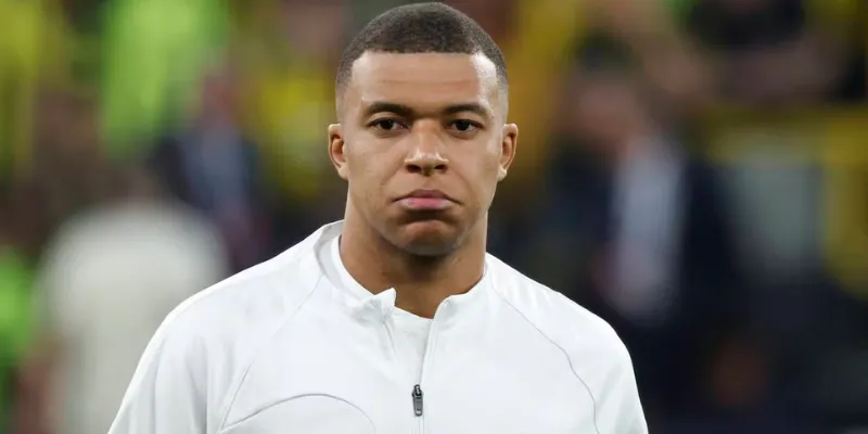 Mbappe bị cô lập trong đội PSG 